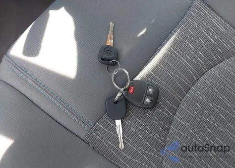 2017 Chevrolet Traverse Ls from USA, damaged, VIN 1GNKRFKD0HJ161222